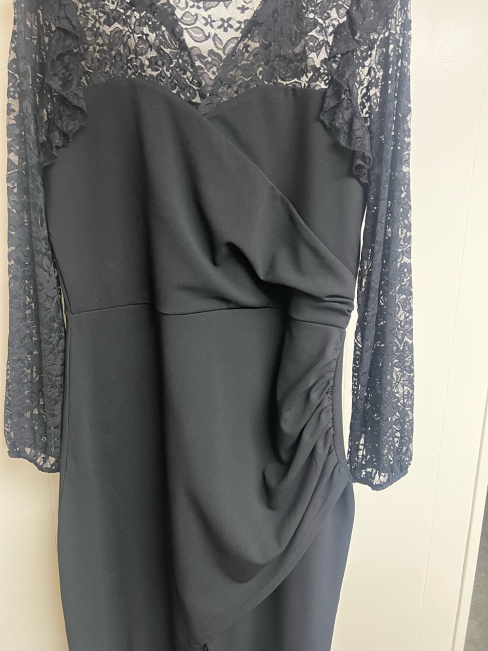 Black Lace-Sleeve Ruched Midi Dress with Front Slit - Picture 2 of 4